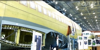 На кадре из ролика ОАК &ndash; фюзеляж первого SSJ-New.