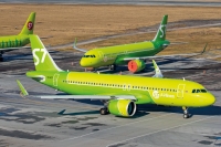 Первым российским эксплуатантом ремоторизованных самолетов Airbus A320neo летом 2017 г. стала авиакомпания &laquo;Сибирь&raquo; (S7 Airlines). К началу этого года она имела уже четыре таких лайнера. Фото: Андрей Чурсин